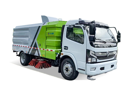 扫路车